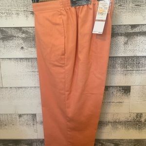 Alfred Dunner Classic Fit Capri.Peach.Size 12. Traditional Fit Comfort Waist NWT